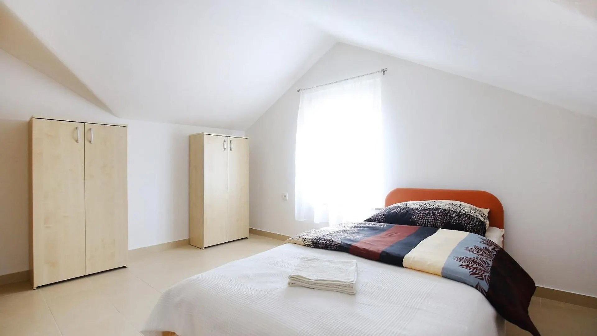Apartments Kapetan - One Bedroom Apartment With Terrace Sukošan