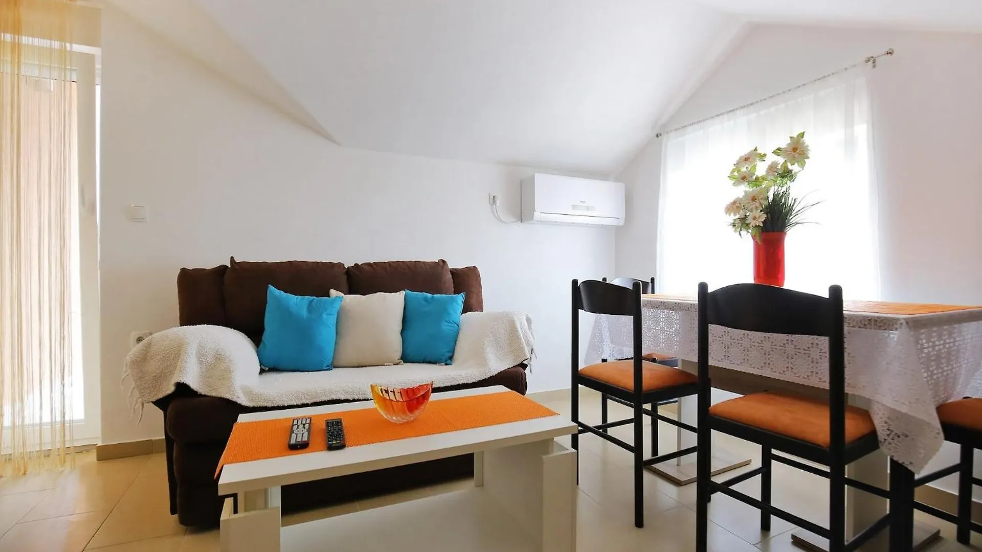 Apartments Kapetan - One Bedroom Apartment With Terrace Sukošan クロアチア